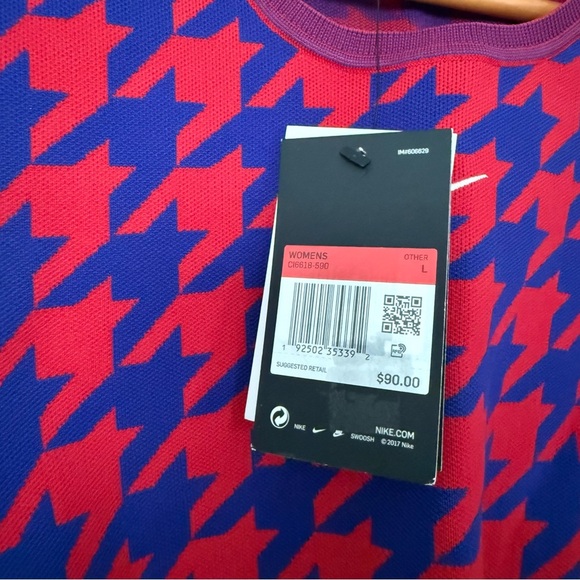 Nike Sportswear Women's Cropped Top size L NWT - Picture 8 of 10